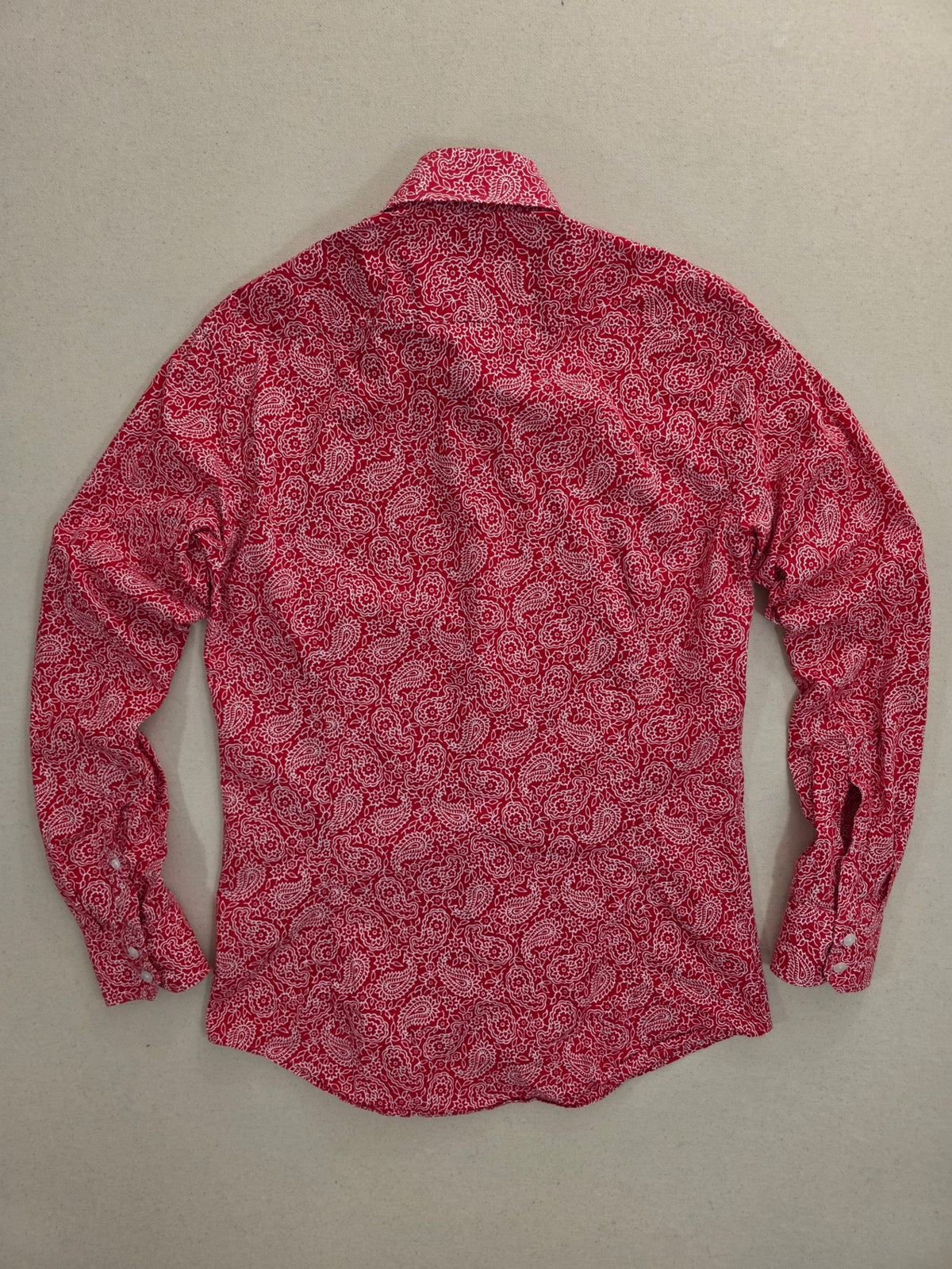 Koszula męska Hawes & Curtis czerwona paisley slim roz. M – detal 6 | vntg.studio™