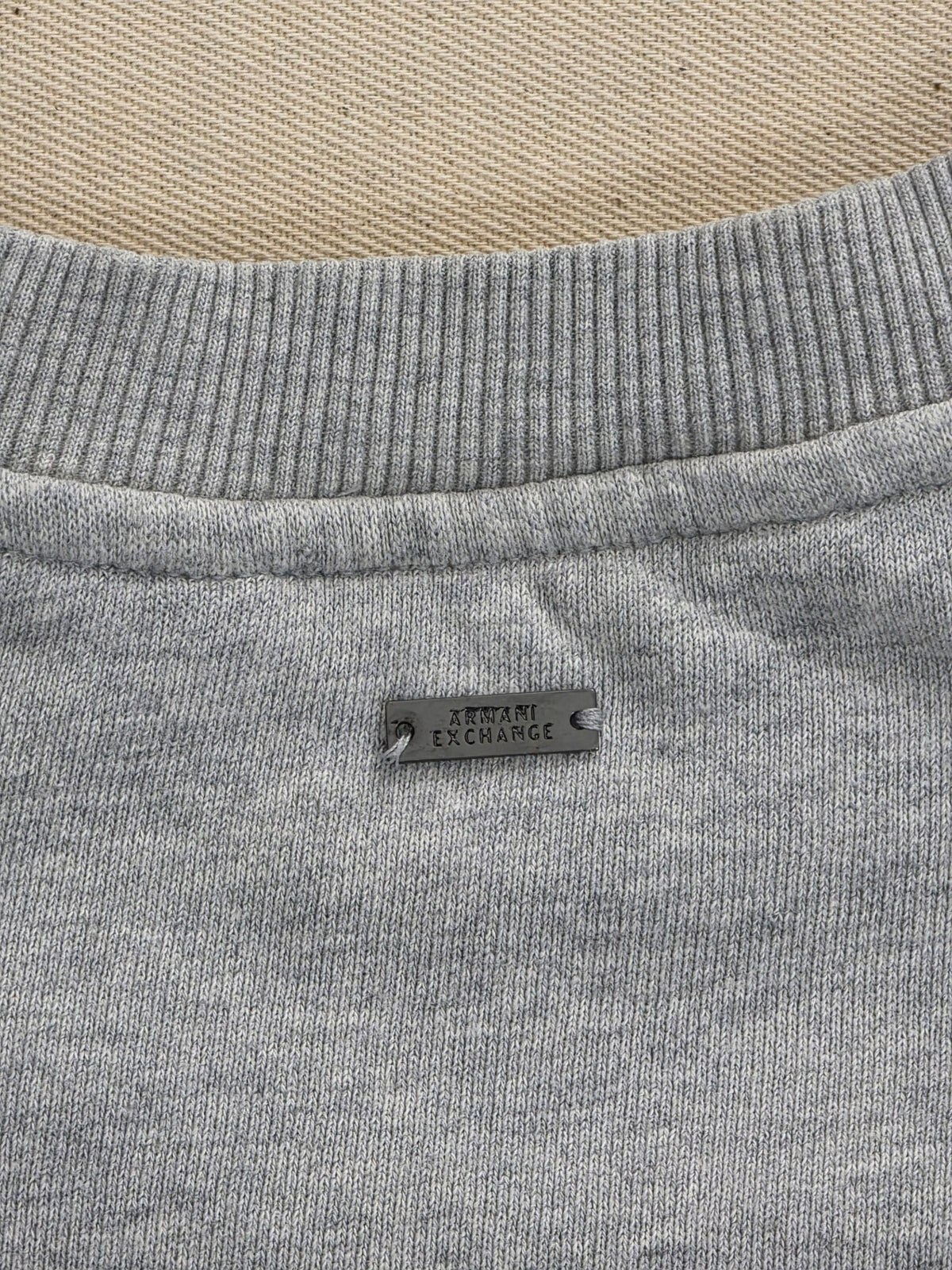 Sukienka dresowa Armani Exchange z zamkiem bocznym bawełniana szara roz. XS