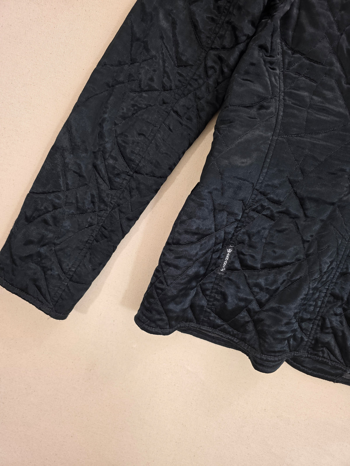 Armani Jeans Czarna Pikowana Kurtka Żakiet Wiskoza Made in Italy Rozmiar S