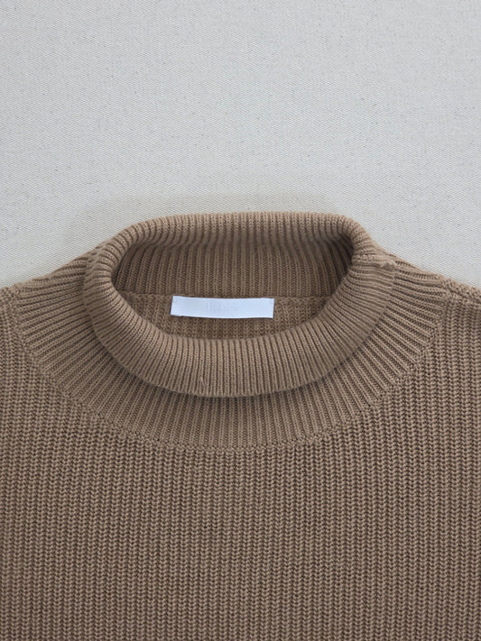 Sweter damski oversize Hugo Boss z bawełny i kaszmiru camel z kieszonkami roz. L – detal 1 | vntg.studio™