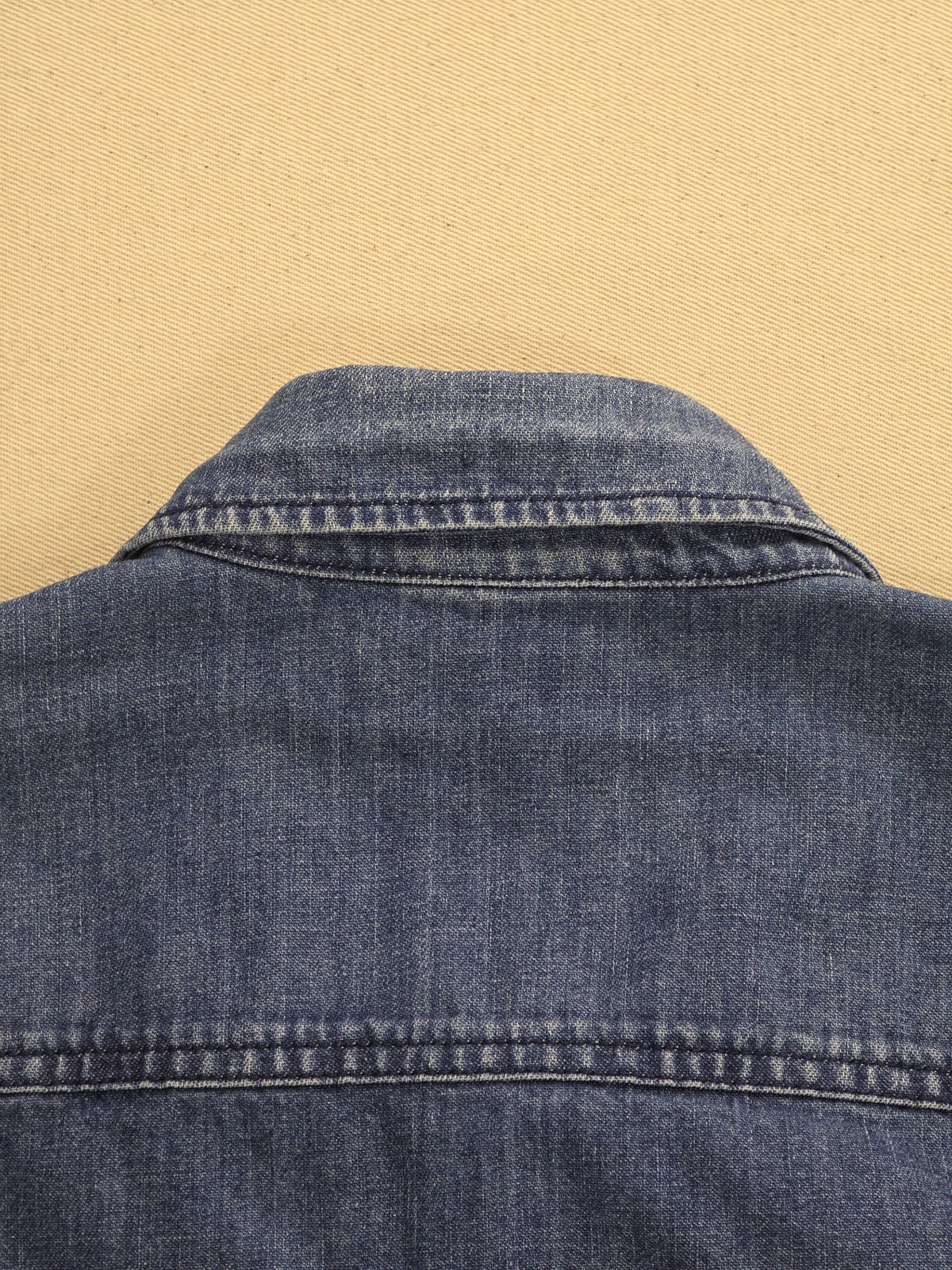 Koszula męska Calvin Klein Jeans dżinsowa niebieska slim fit roz. M – detal 9 | vntg.studio™