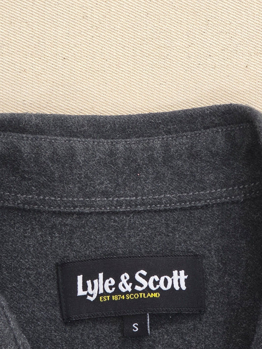 Koszula męska Lyle & Scott Flannel Shirt ciemnografitowa flanela roz. S – detal 1 | vntg.studio™