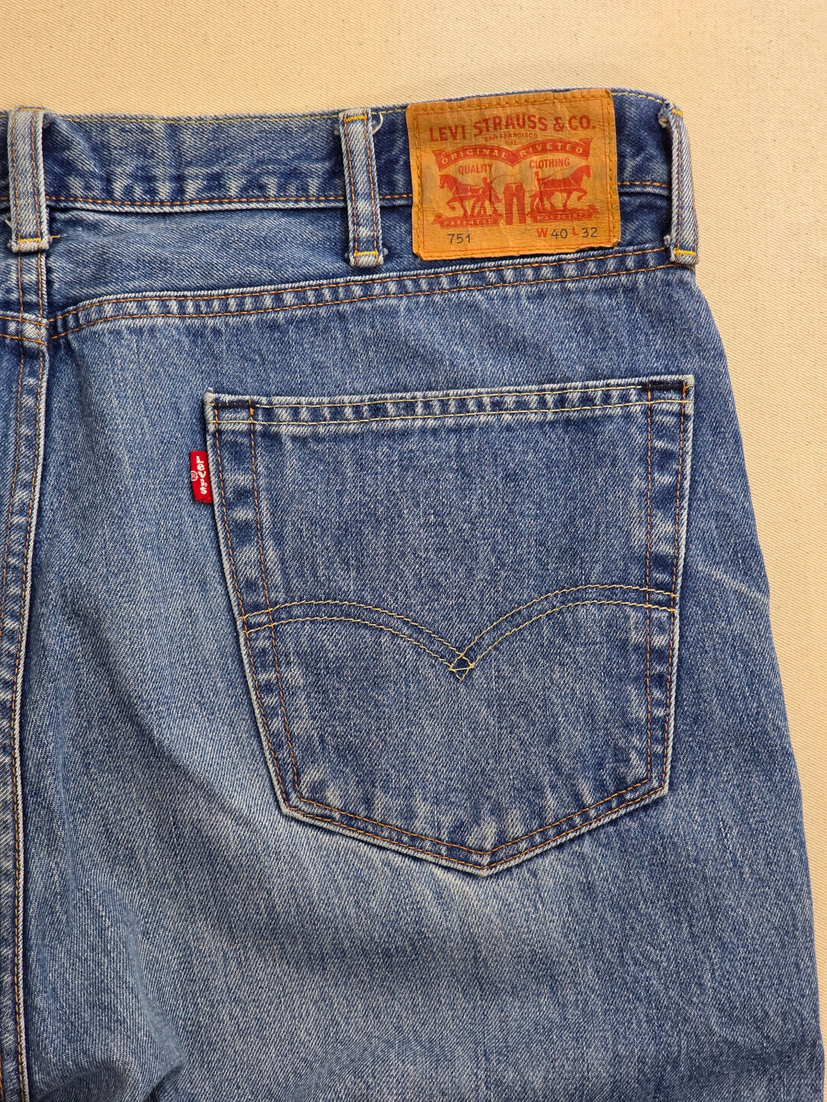 Spodnie jeansowe Levi's mod 751 proste niebieskie roz. W40 L32