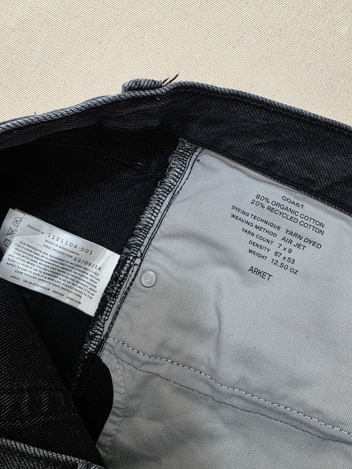 Spodnie jeansowe Arket Coast czarne wycierane roz. 32/32
