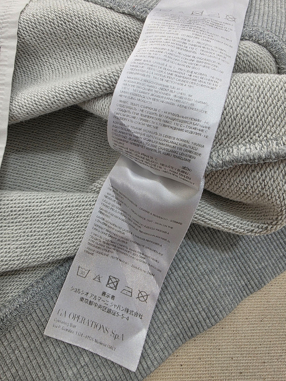 Sukienka dresowa Armani Exchange z zamkiem bocznym bawełniana szara roz. XS
