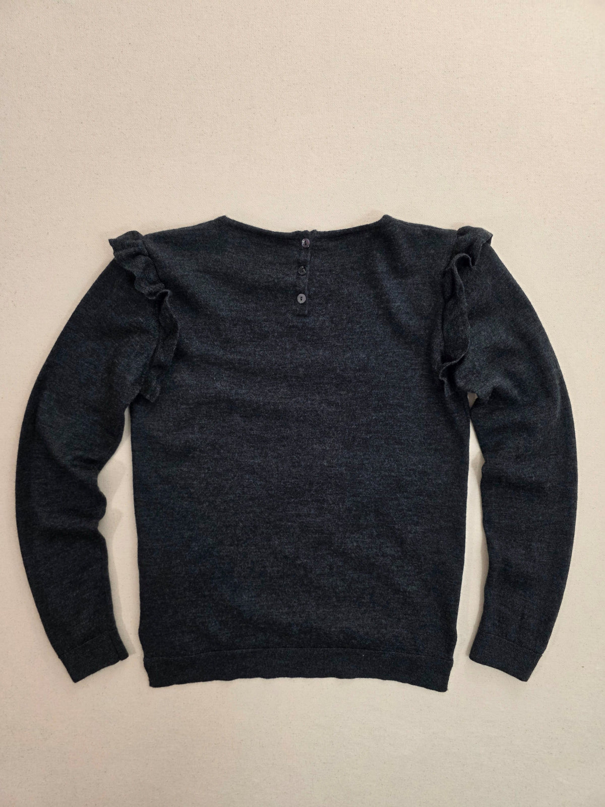Sweter damski Bellamy z wełny merynosa z falbanami grafitowy roz. S