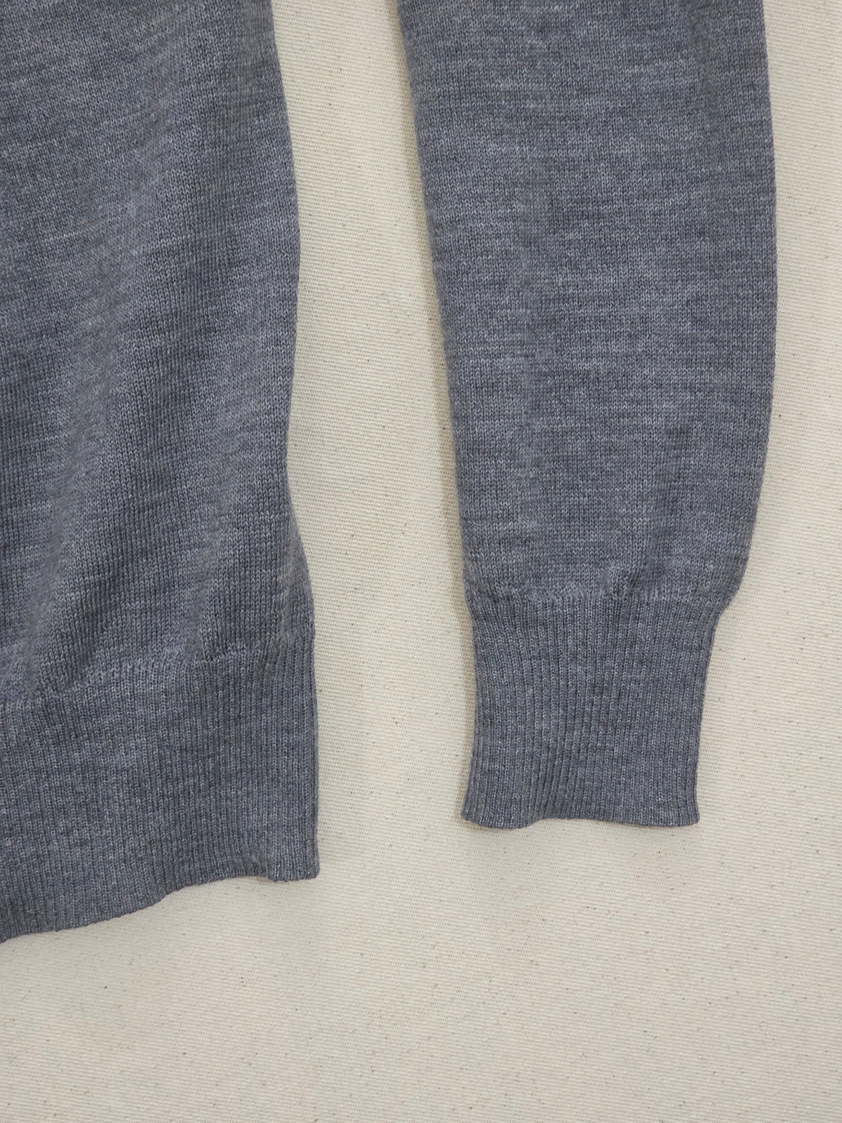 Sweter męski J.Lindeberg Lymann True Merino Knit szary dekolt V-neck roz. M