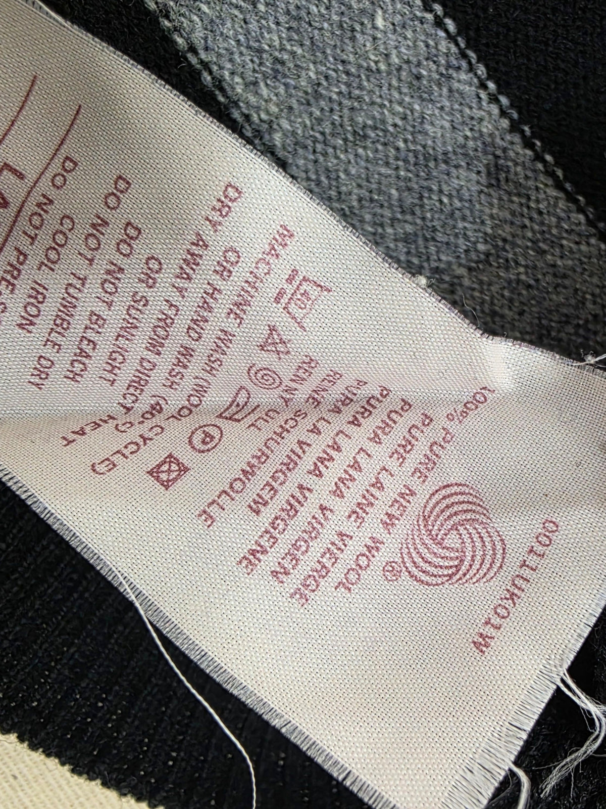 Sweter męski Lyle & Scott wełniany w paski szarno-czarny roz. L