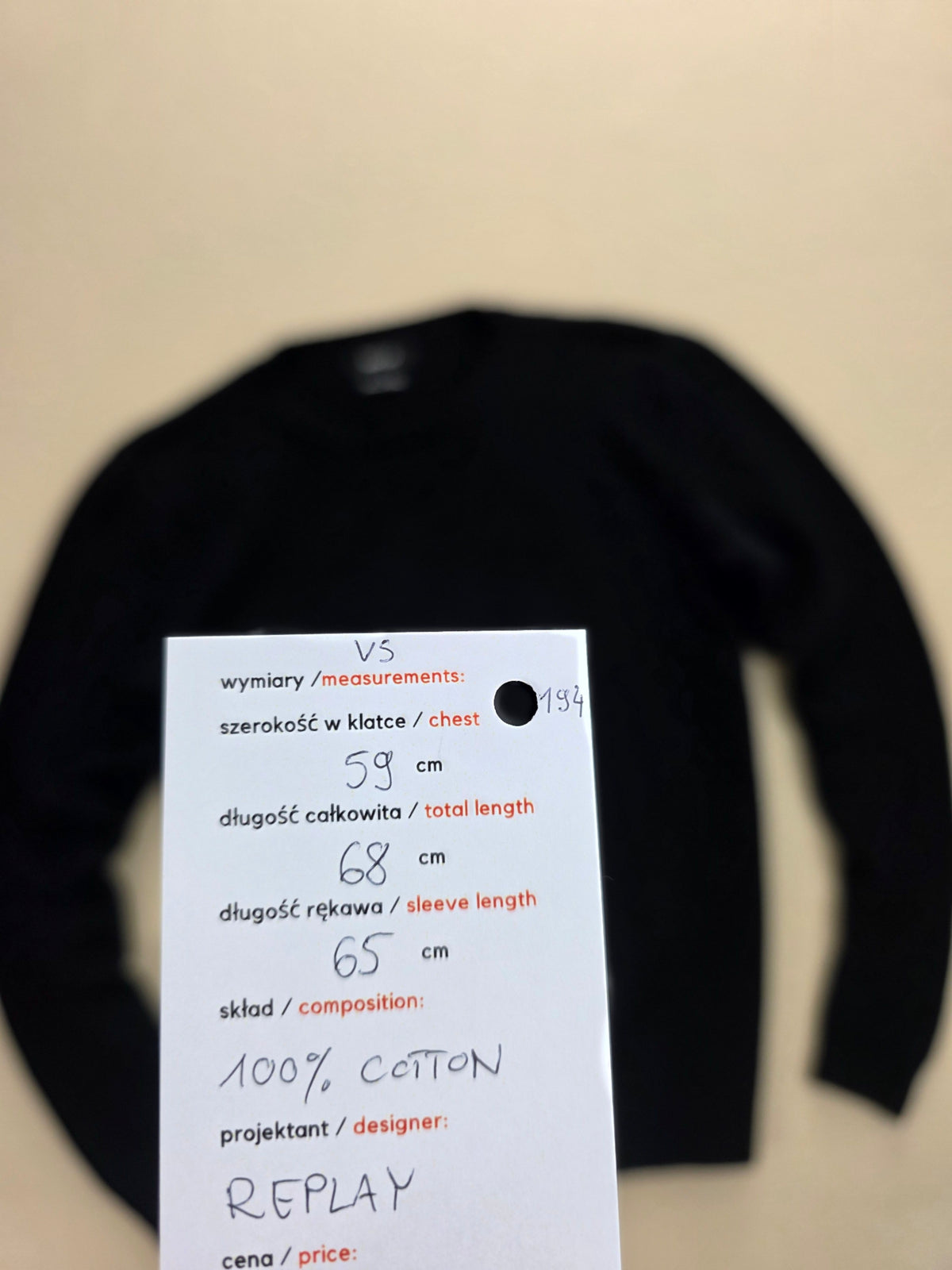 Sweter męski Replay Premium Cotton czarny okrągły dekolt roz. L – detal 3 | vntg.studio™