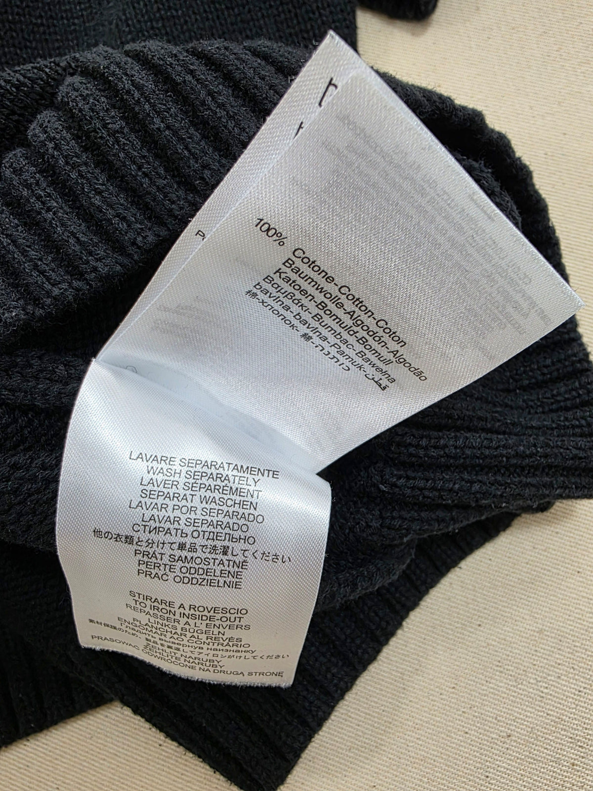 Sweter męski Replay Premium Cotton czarny okrągły dekolt roz. L – detal 6 | vntg.studio™