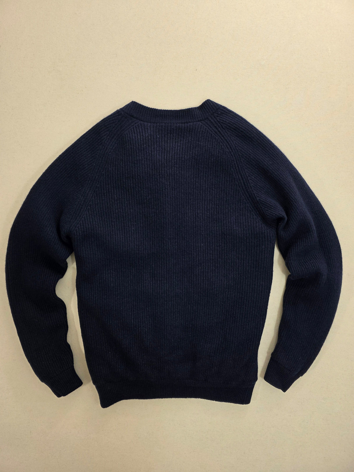 Cardigan męski Gant wełniany z pikowaną podszewką granatowy roz. XL – detal 8 | vntg.studio™