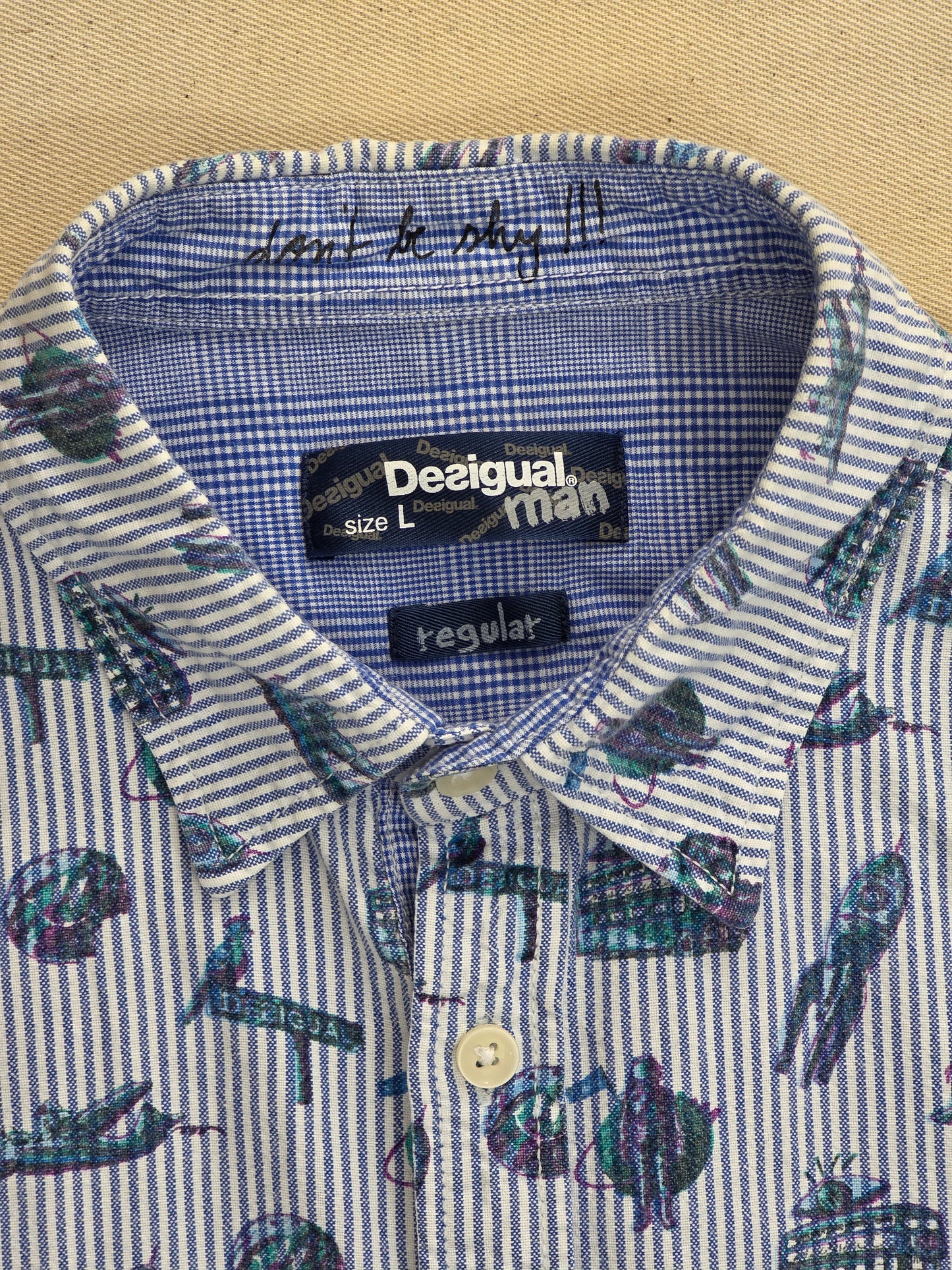 Desigual męska koszula w mikropaski z nadrukiem bawełna oxford rozm. L