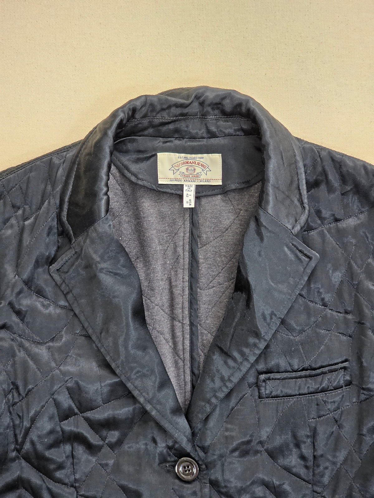 Armani Jeans Czarna Pikowana Kurtka Żakiet Wiskoza Made in Italy Rozmiar S