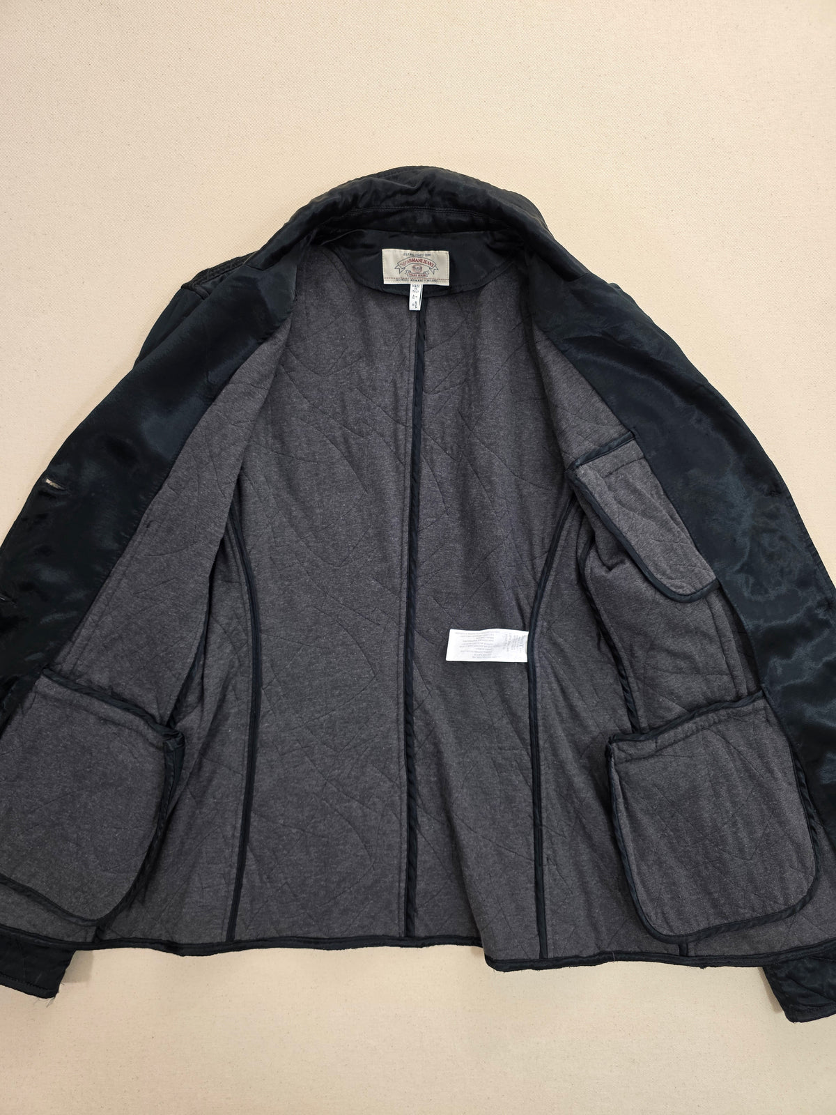 Armani Jeans Czarna Pikowana Kurtka Żakiet Wiskoza Made in Italy Rozmiar S