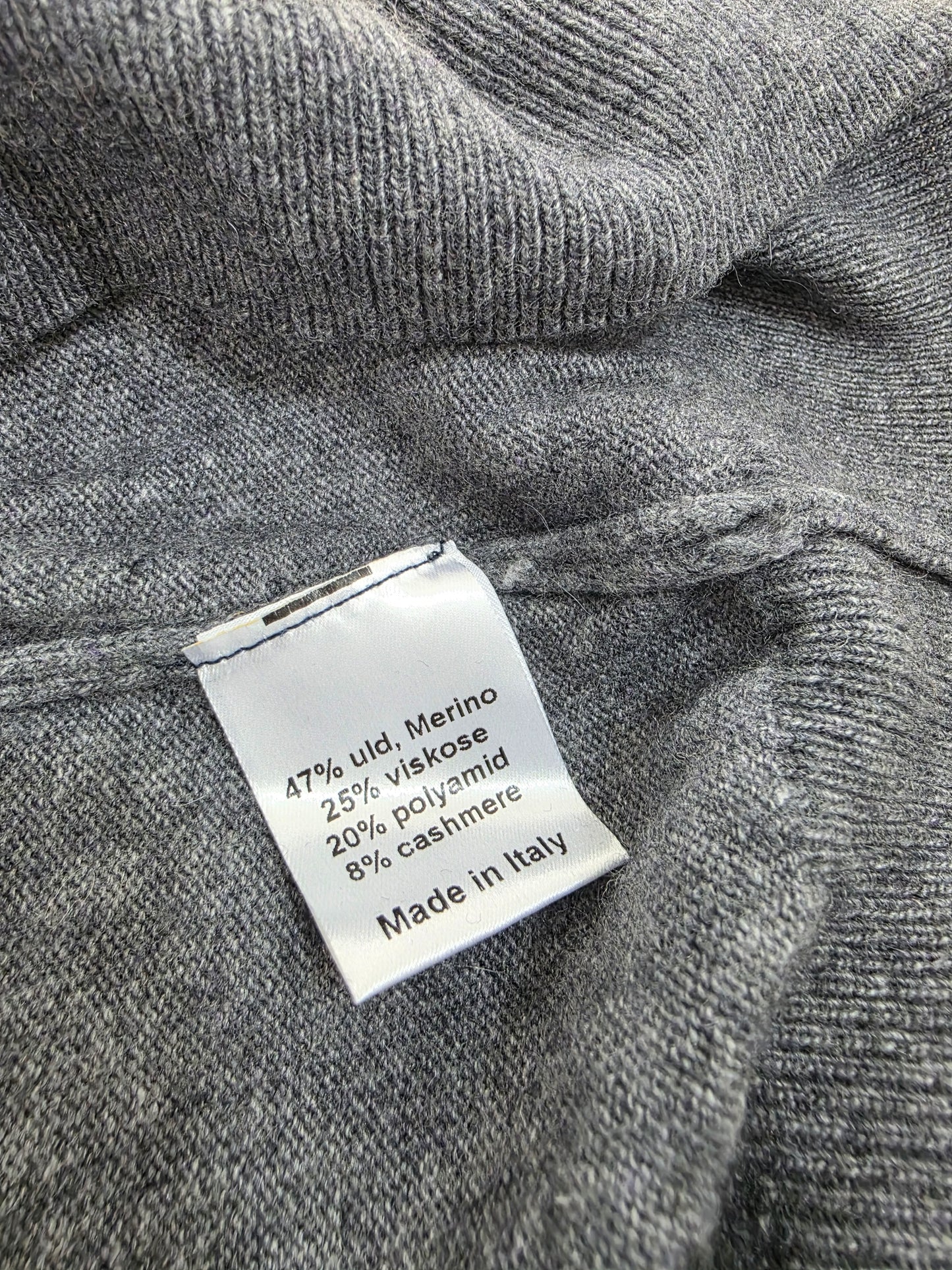 Paolo Serpico męski sweter w serek wełna merino kaszmir rozm. XXL
Opis: