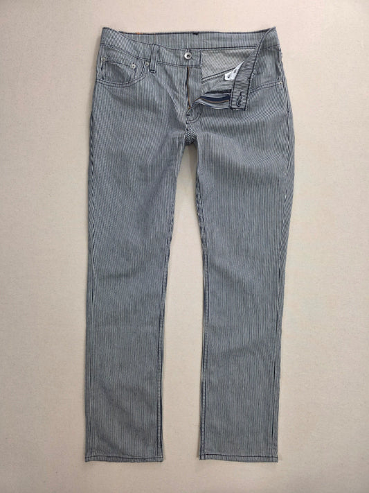 spodnie Levi’s 511 geometryczny wzór / light bootcut roz. W32 L32 (unisex) – widok tyłu | vntg.studio™