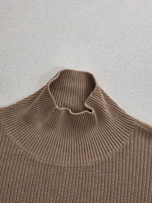 Sweter damski oversize Hugo Boss z bawełny i kaszmiru camel z kieszonkami roz. L – detal 3 | vntg.studio™